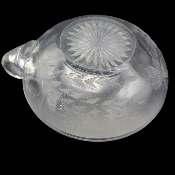 Vintage Cut Glass Nappy Butterfly Flowers - Picture 6 of 10